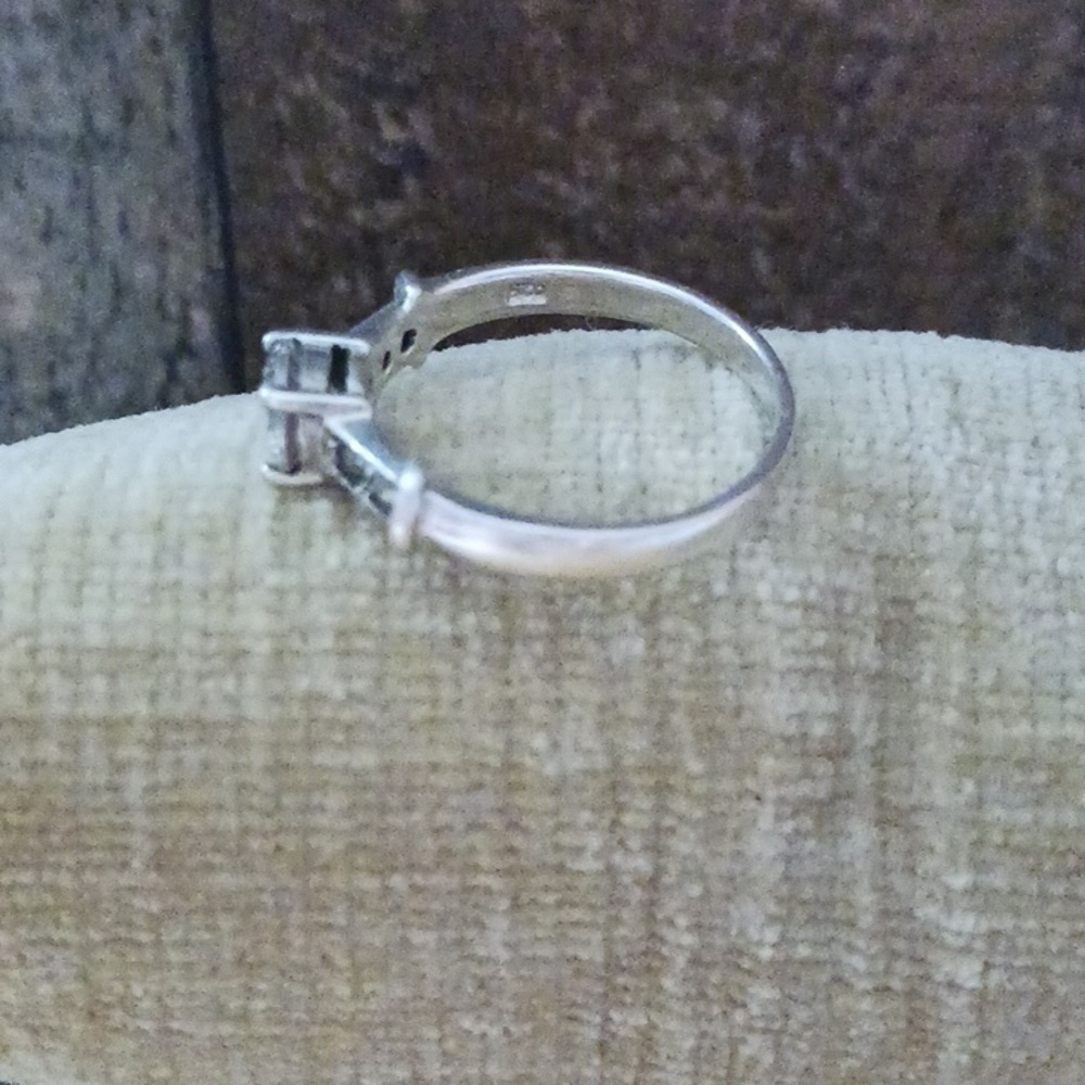 Silver Rhinestone Marcasite Ring - Picture 4 of 13